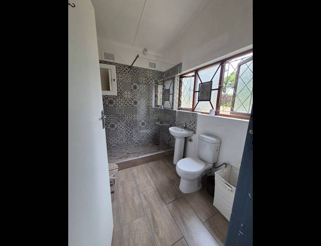 4 BEDROOM HOUSE FOR SALE IN UVONGO
